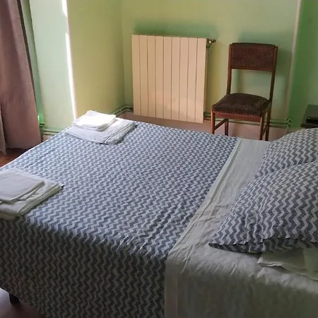 Manoli Гостевой дом Бильбао