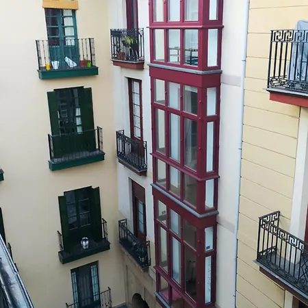 Manoli Гостевой дом Бильбао