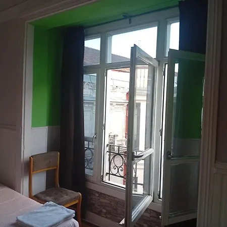 Manoli Guest house *