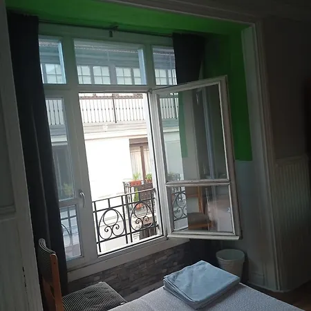 Manoli Guest house *