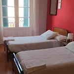 Manoli